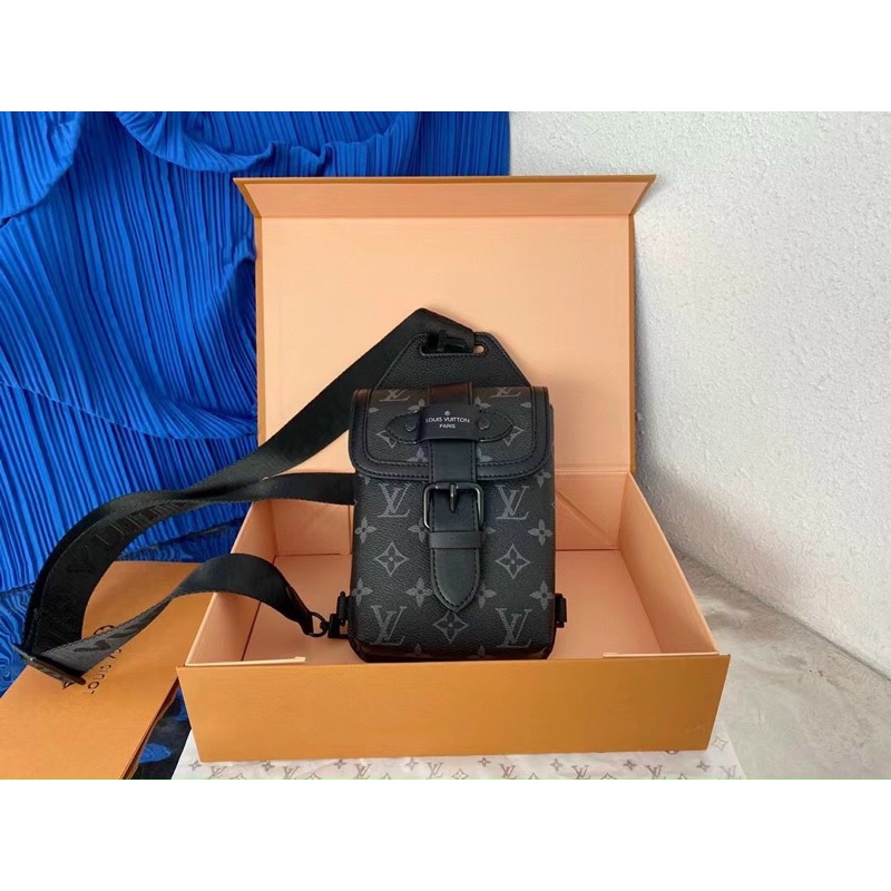 Túi đeo chéo lv nam mini thời trang tiện ích chống nước.