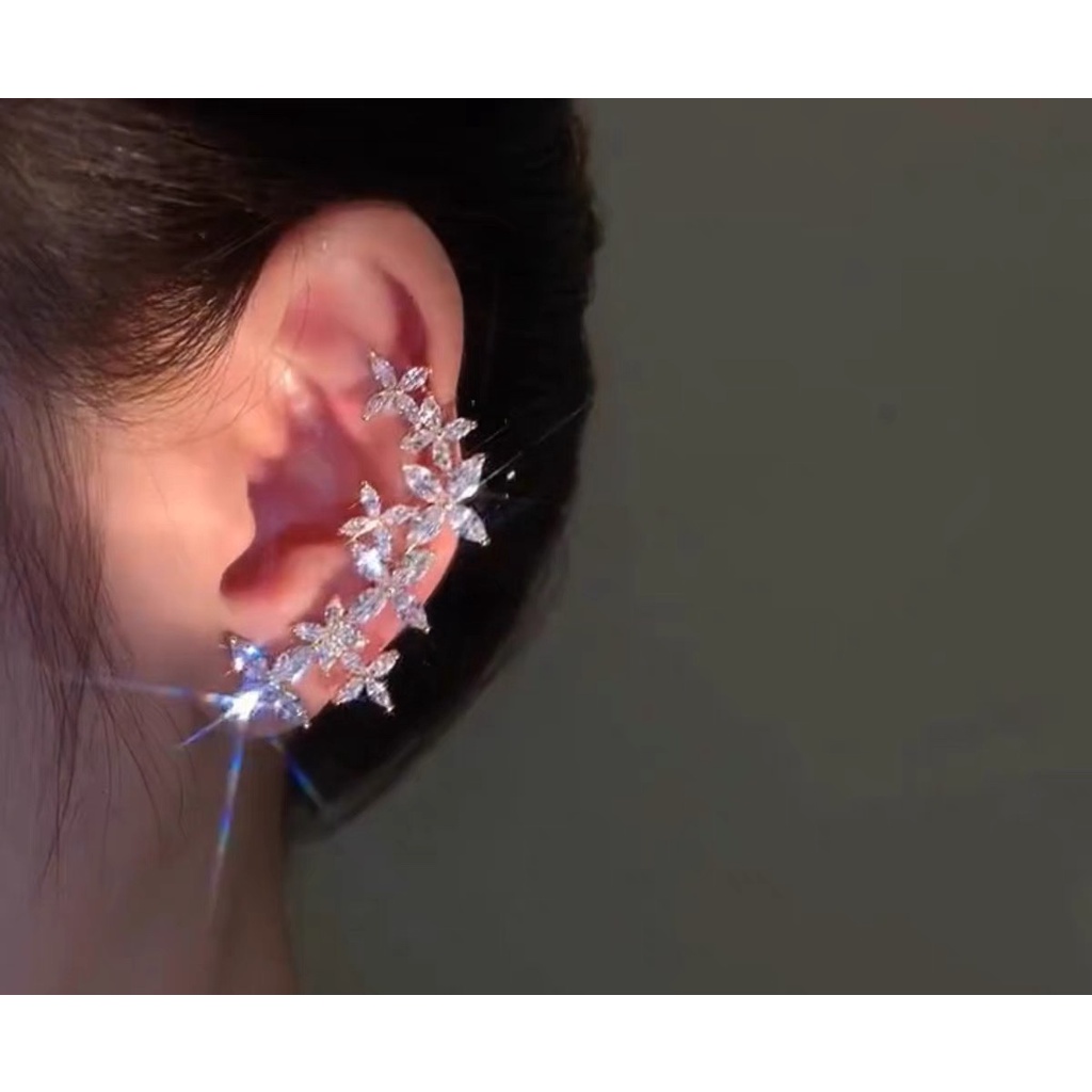Bông tai, khuyên tai gắn vành tai đính hạt hình cỏ 4 lá dành cho nữ Hàn Quốc