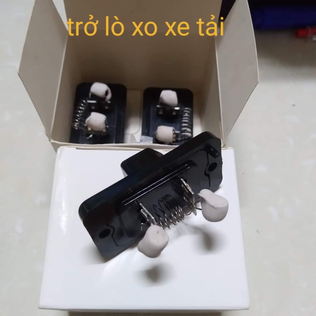 Trở Quạt Lò Xo Xe Tải