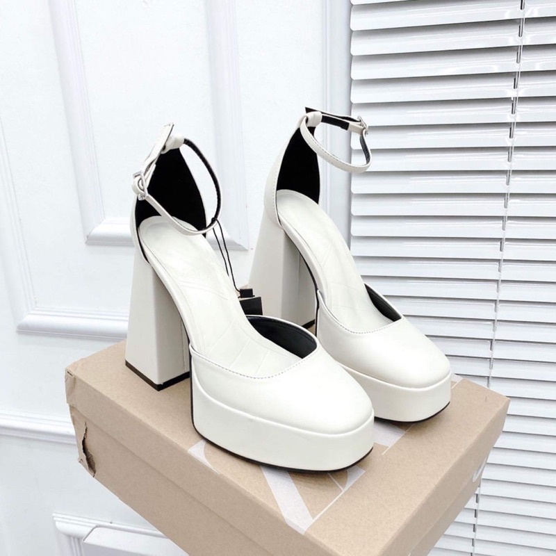 Giày mũi tròn đế cao 12p Wabisabi N1111