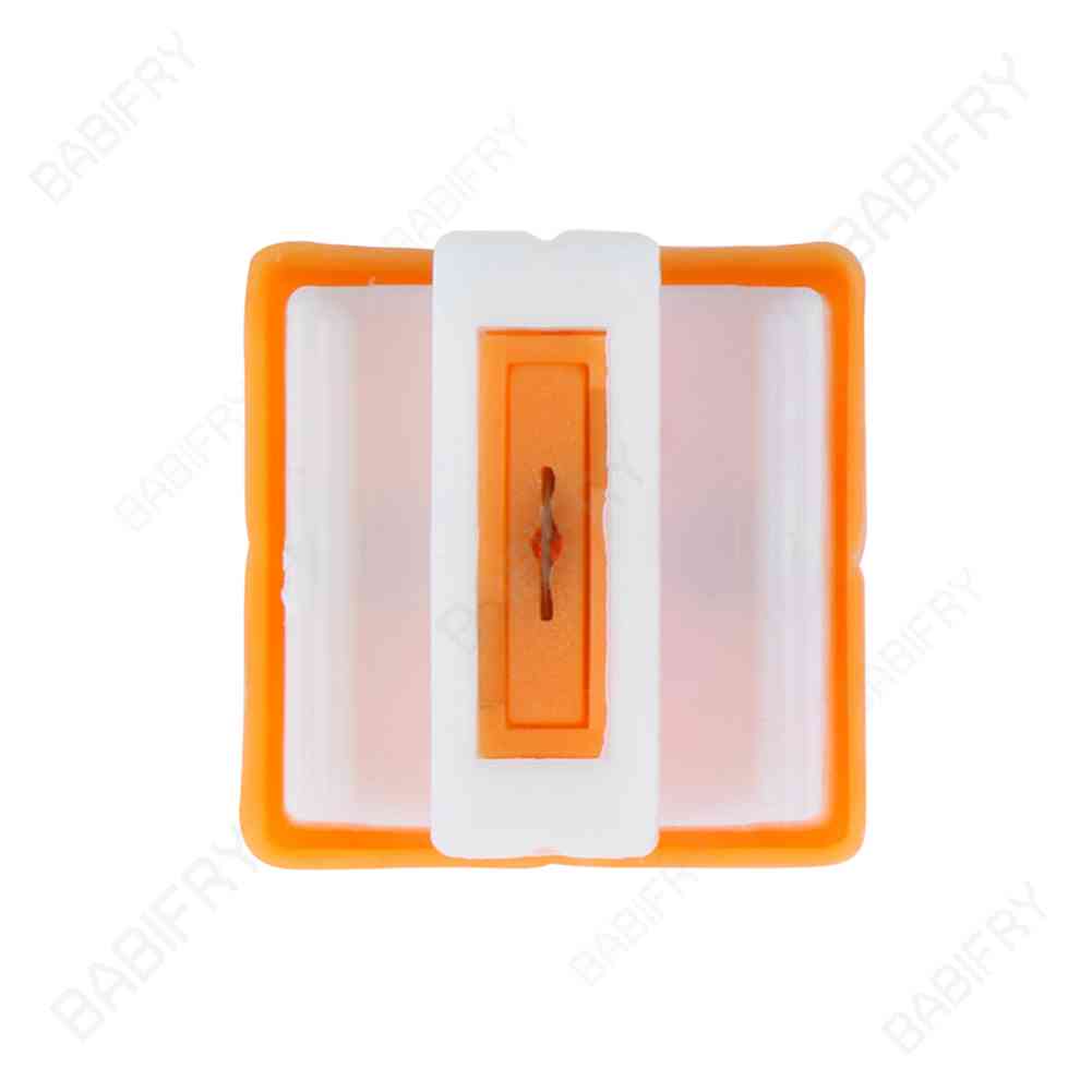 1 Cái Máy Cắt Giấy A4 Dự Phòng