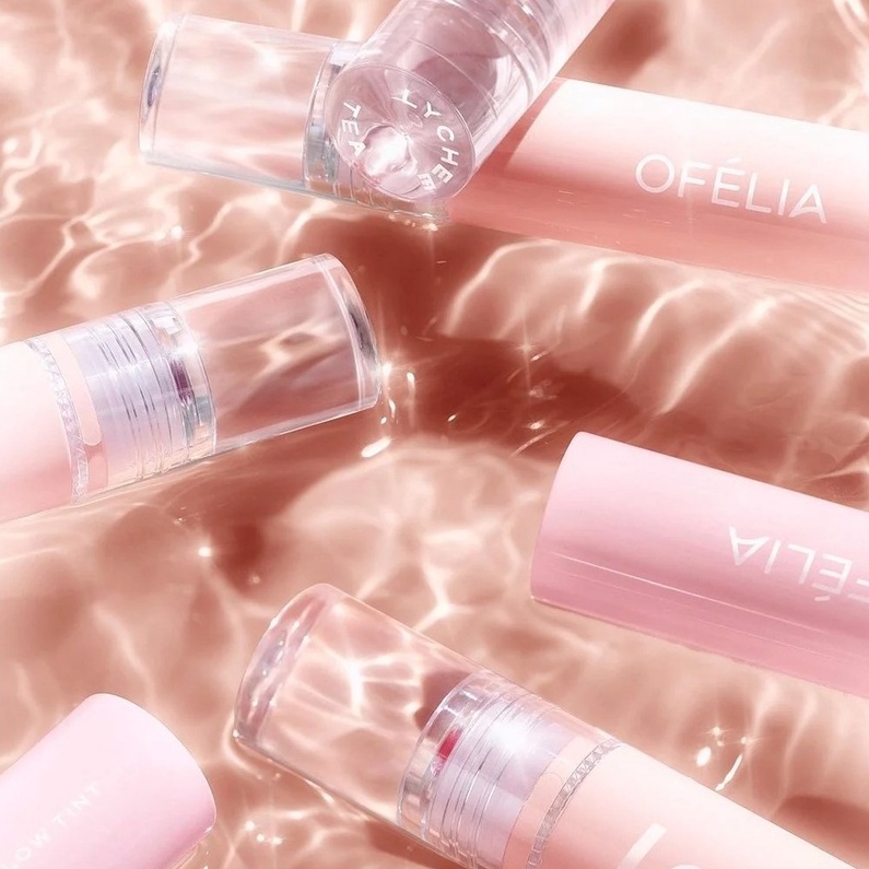 Son Tint Bóng, Lâu Trôi Cho Đôi Môi Căng Mọng Ofélia Lolli Glow Tint 3.9g