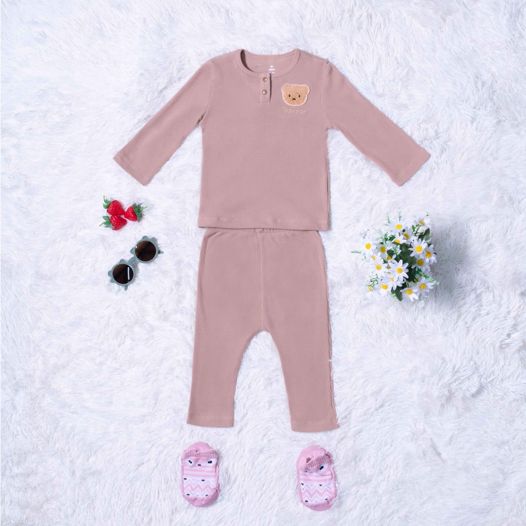Bộ quần áo nhung tăm cho bé Toonooz BD50-UN0301 chất liệu nhung tăm giữ nhiệt tốt từ 10-20KG