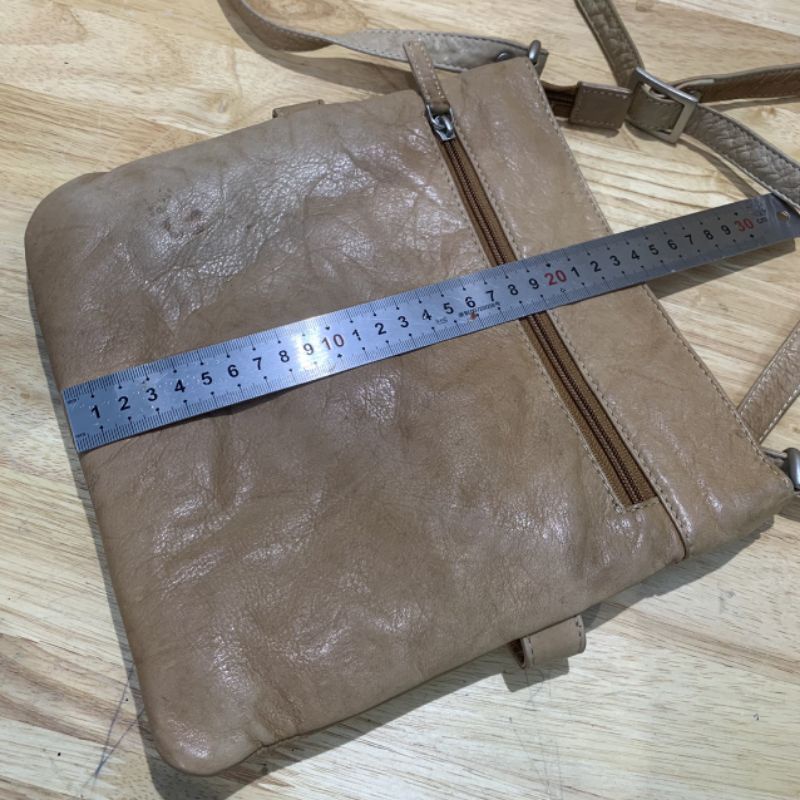 Túi đeo chéo nam nữ da mộc secondhand  18201122
