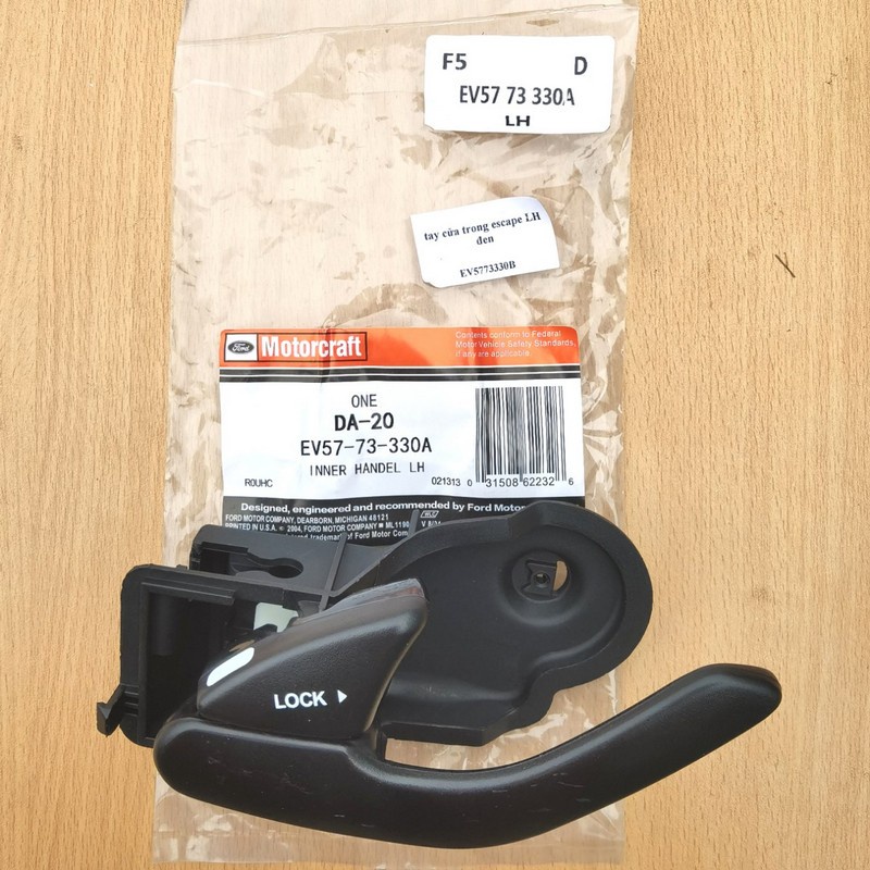 Tay cửa trong ford escape