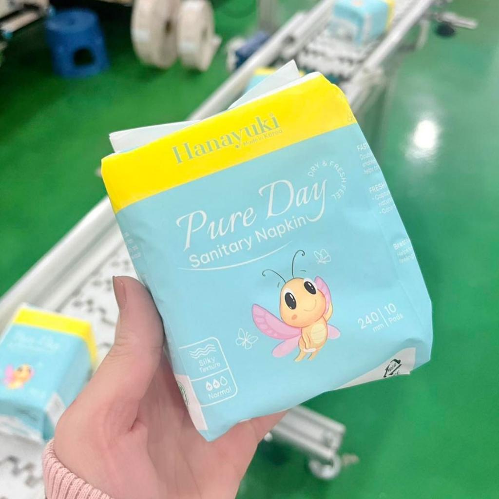 Băng Vệ Sinh Ban Ngày Pure Day Sanitary Napkin Mỏng Nhẹ Siêu Thấm Gói 10 Miếng Có Cánh Size M Hanayuki Chính Hãng