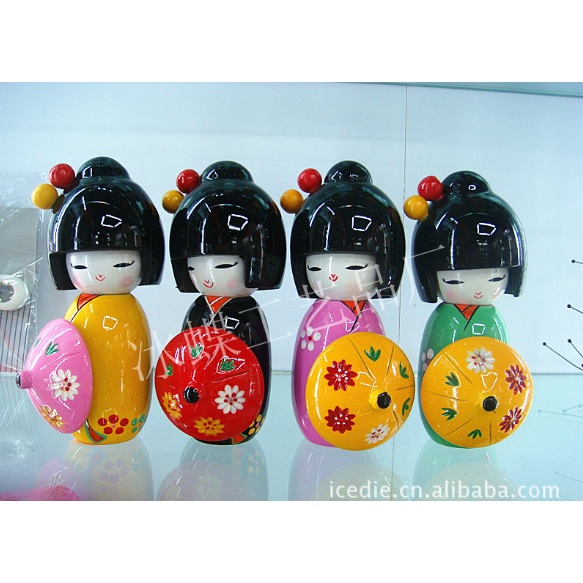 kokeshi búp bê gỗ nhật bản