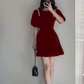 Váy nhung khoét eo đính đá tay bồng dáng xòe