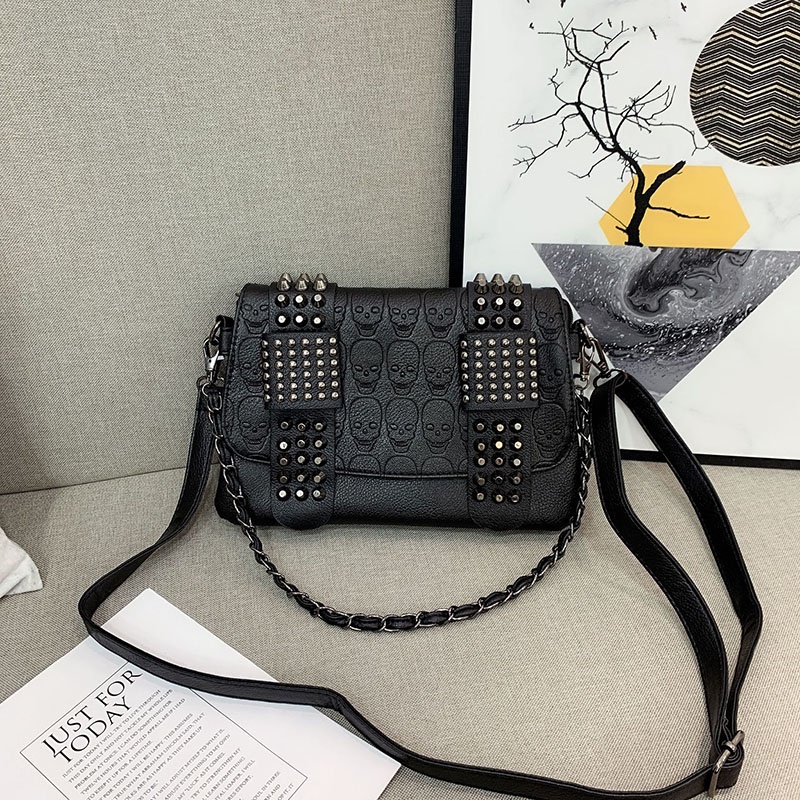 Túi Đeo Chéo Màu Đen Đính Đinh Tán Phong Cách retro Cho Nữ