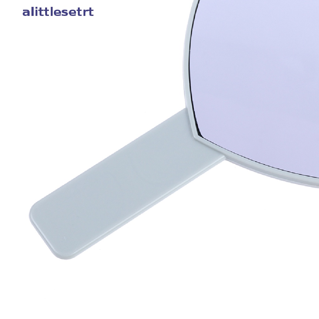 1 Gương Trang Điểm Cầm Tay Hình Trái Tim Có Tay Cầm Tiện Lợi