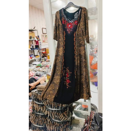đầm dạ hội nhủ