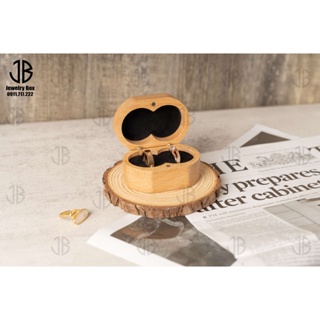 Hộp đựng nhẫn cưới Jewelry Box (JB) hình oval bằng gỗ cao cấp