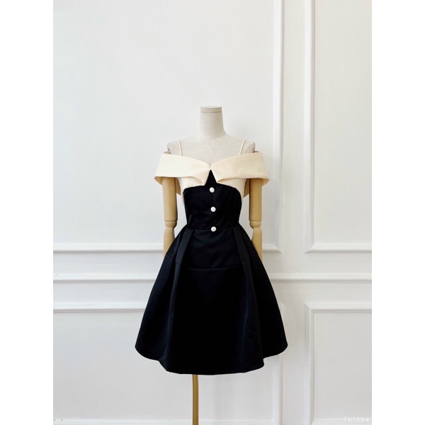 Đầm trễ vai nút