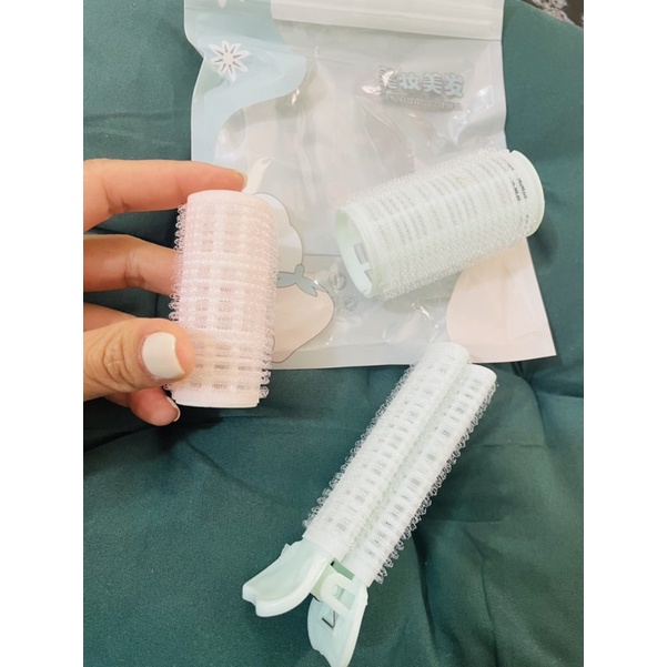 Set 3 Lô Uốn Tóc Xoăn Bằng Nhựa Tiện Lợi Dành Cho Nữ