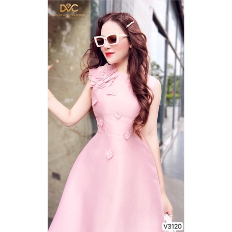 V3120 váy chữ A màu hồng gắn hoa