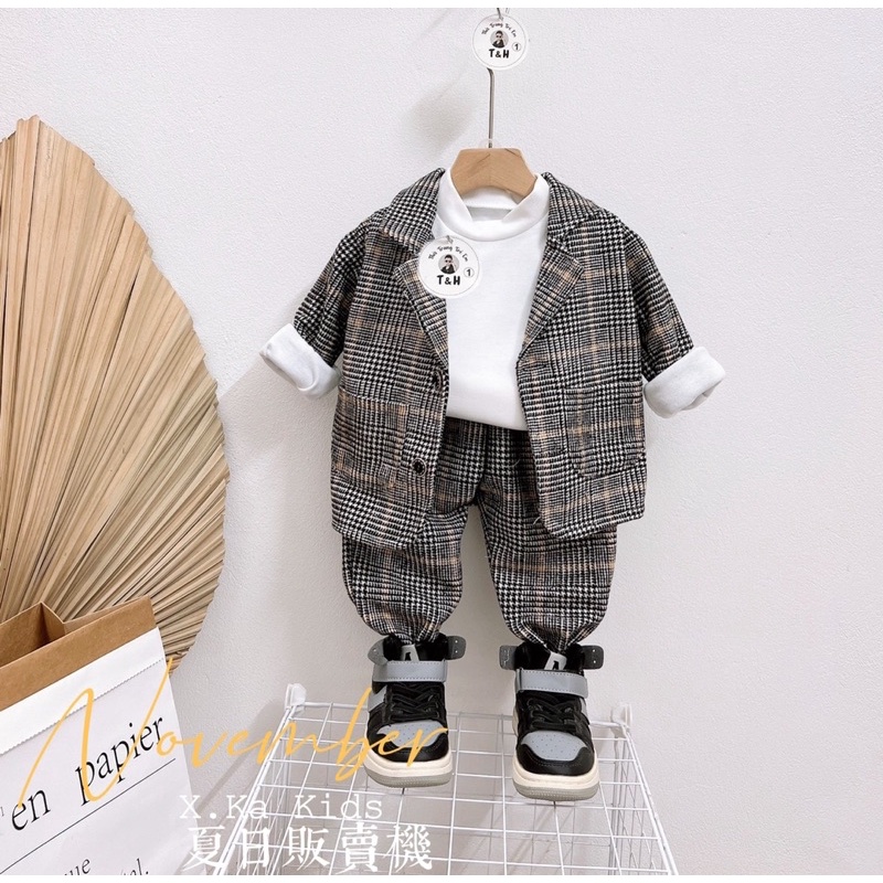 Bộ vest dạ kẻ kèm áo trắng cho bé trai