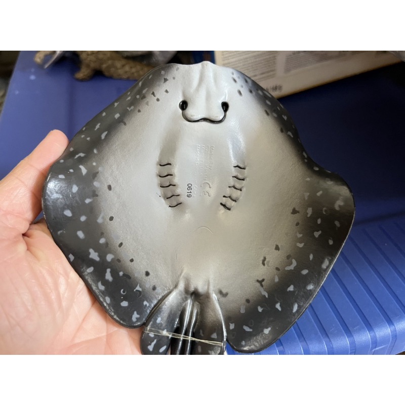 Mô hình động vật , đồ chơi con vật Safari Ltd chính hãng Cá đuối marble 100317 size to - Schleich House