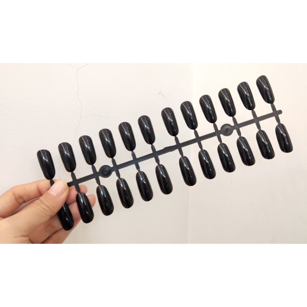 Túi Móng Vĩ Tròn Tập Vẽ Nail 4 Màu Trong, Đen, Trắng, Đục 240 Móng Vĩ Xương Cá chuyên dụng ngành Nail