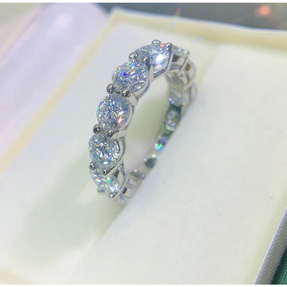 Nhẫn Bạc 925 Đính Kim Cương Nhân Tạo  0.5ct * 13