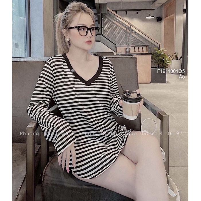 Áo thun giấy dài tay cổ V tem chữ TT1911