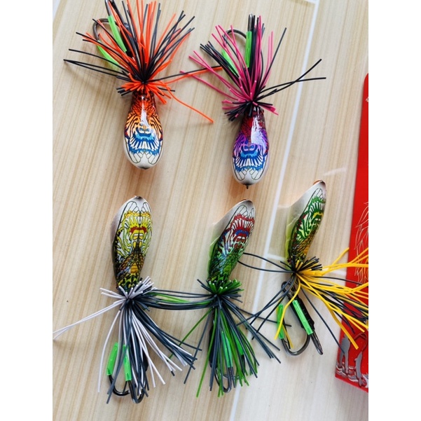 Nhái lắc Bug armando