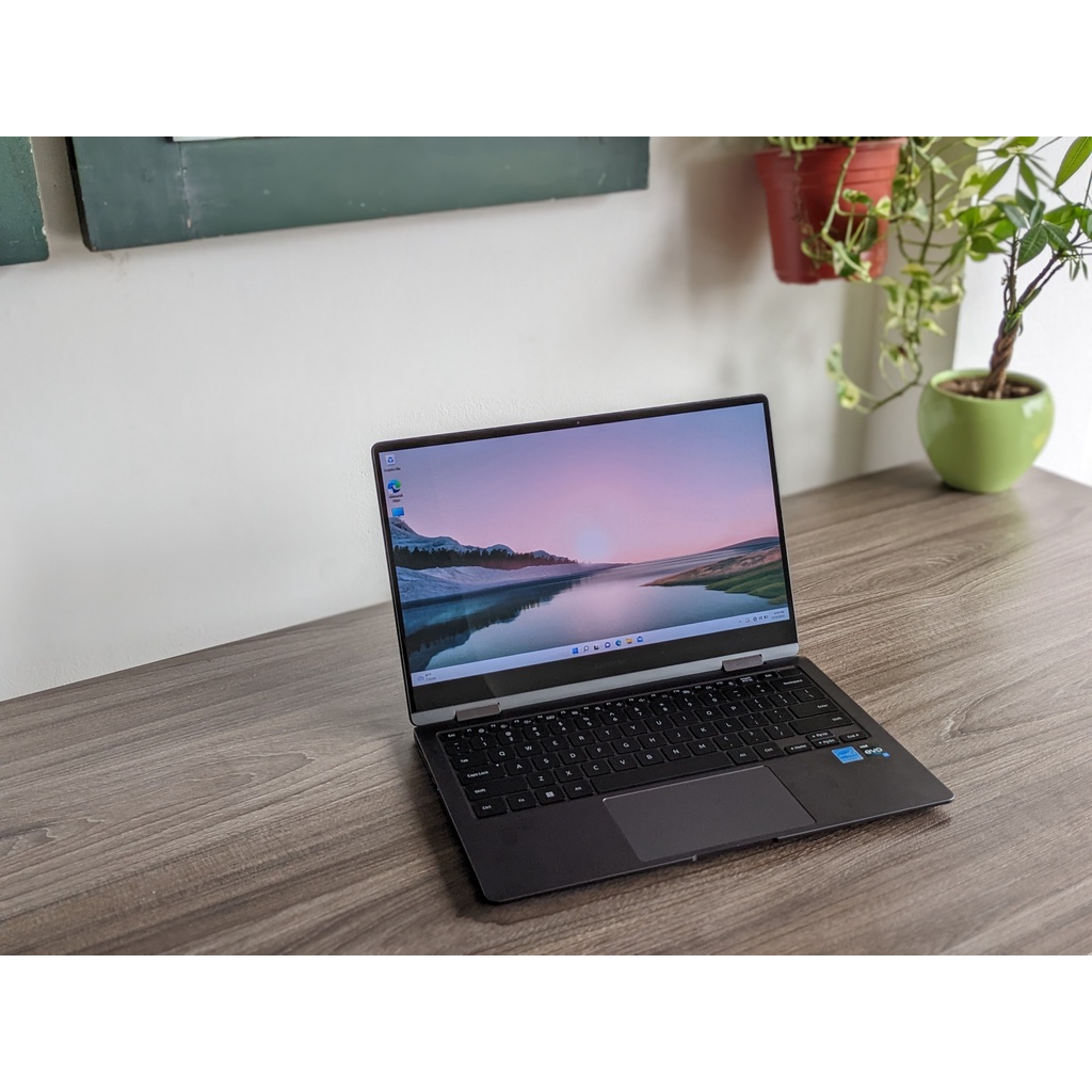 Laptop Samsung Galaxy Book 2 360 I5 gen 12 , màn cảm ứng , Ram 8GB SSD 256GB | Đẹp như mới Tại Playmobile