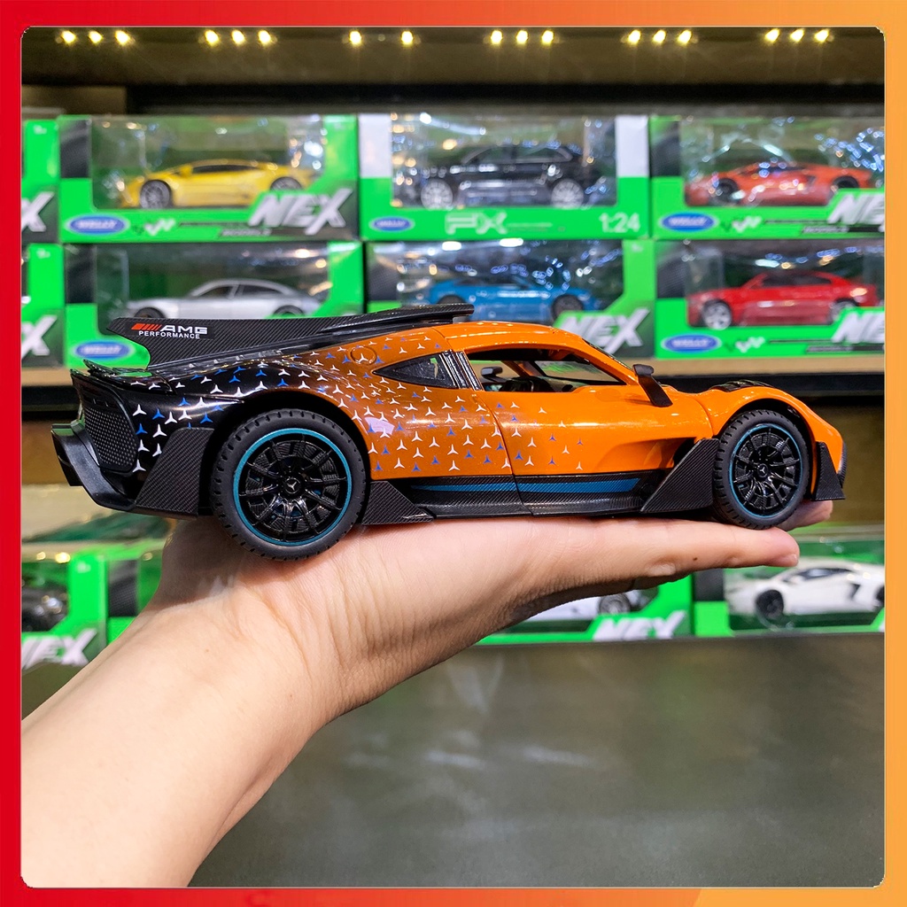 Mô hình xe Mercedes-AMG One tỉ lệ 1:24 Jinlifang