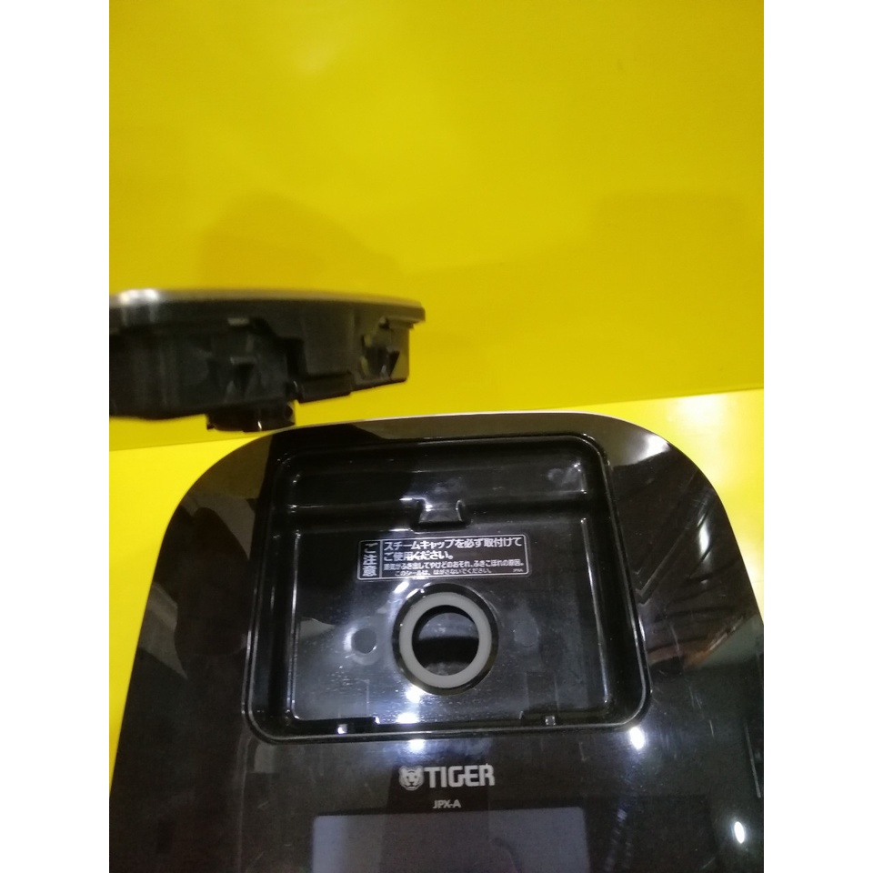 Nồi cơm nội địa Nhật cao tần  Tiger JPX-A060   áp suất 2 bi, cảm ứng, xoong gốm