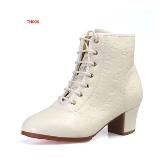 GIÀY TẬP KHIÊU VŨ BƠ BOOT DA TN006