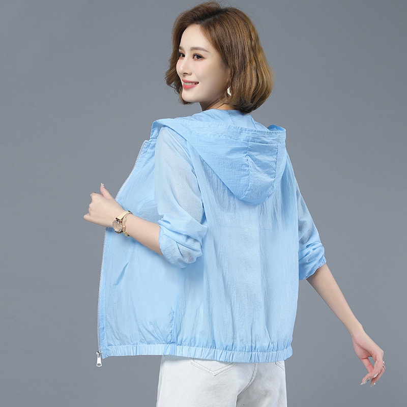 Áo khoác nilong GZDC phù hợp cho mọi người