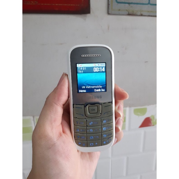 Điện thoại cũ cổ Samsung E1200Y trắng zin tem, thích hợp làm máy phụ
