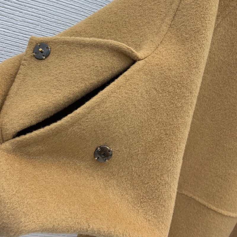 Áo khoác cánh dơi, áo khoác len dáng ngắn viền da Burberry BBR cao cấp