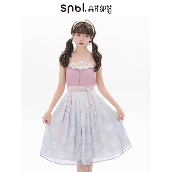 YAS0554-Set hán phục cách tân SNBL thêu hoa