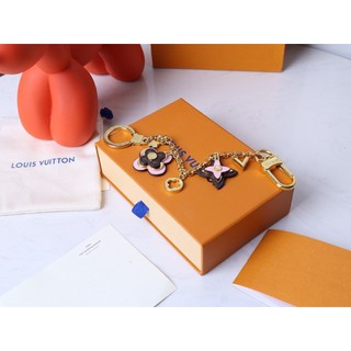 Lv Móc Khóa Hoa Nở Thời Trang