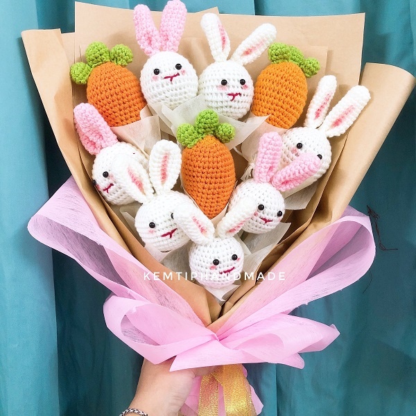 Hoa thỏ len cà rốt handmade