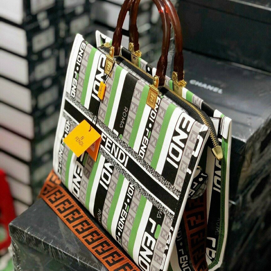 Túi Xách Nữ Công Sở Cao Cấp Sellys mã SKL260072, Túi Totte Size 33cm có dây đeo chéo