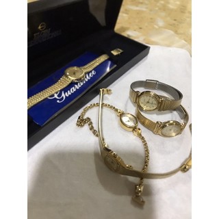 Đồng hồ si hiệu nhật
