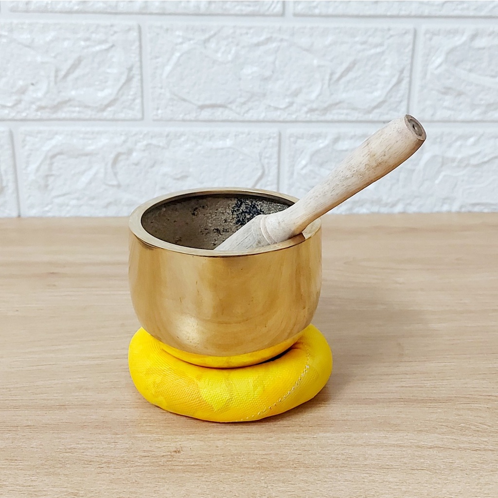 Chuông Bát Huế- Chuông Gia Trì Bằng Đồng Vàng