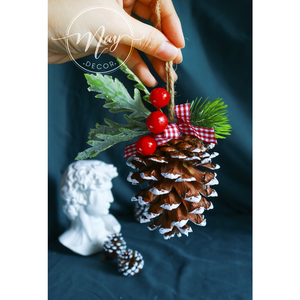 Trái thông tự nhiên trang trí noel
