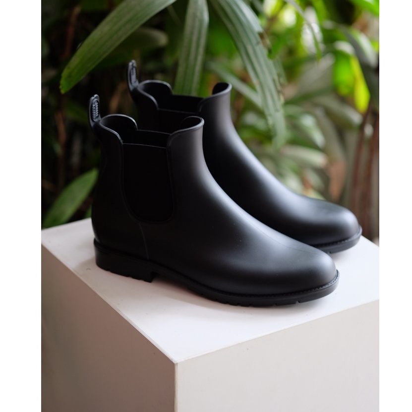 Boot Cao Su Đi Mưa Chống Thấm Nước Dáng Chelsea Thời Trang