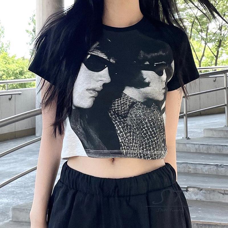 Áo Thun Crop Top Nữ Cổ Tròn Tay Ngắn In Hình Chân Dung Màu Đen Phong Cách Vintage CY03