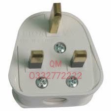 Phích cắm 3 chấu tiêu chuẩn châu Âu kiểu Anh kèm cầu chì 13A bên trong chân cắm 3 chân dẹp - PUK- Lioa