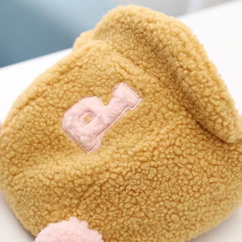 PVN55333 Mũ Lưỡi Trai Len Cho Bé Có Dây Buộc 0-2 Tuổi Chữ P Giá Rẻ