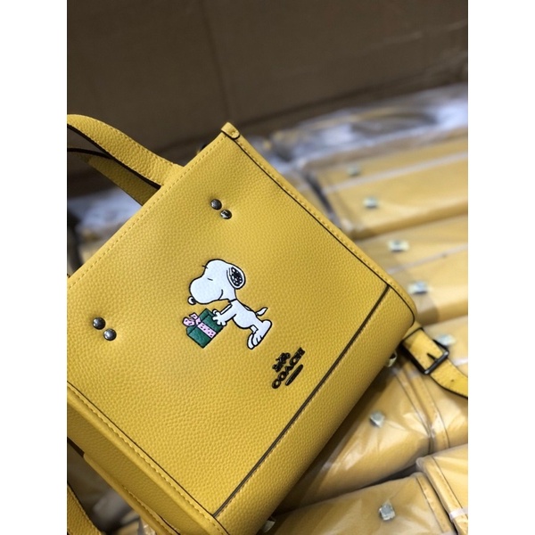 Túi tote Coach