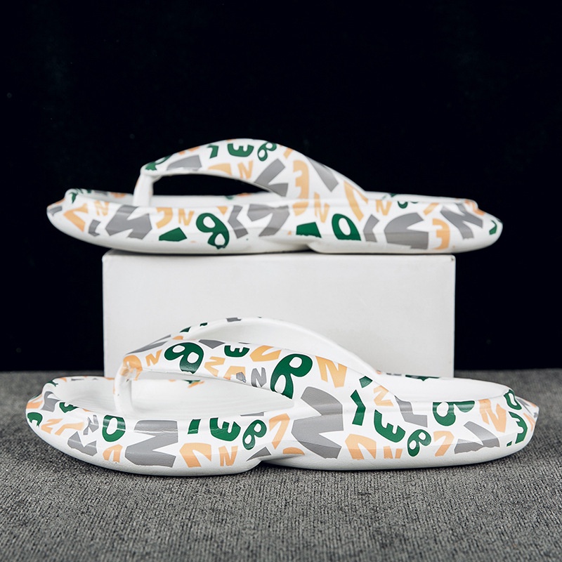 Dép Sandal Đế Dày Chống Trượt Và Mài Mòn Mẫu Mới 2022 Dành Cho Cặp Đôi Trên Bãi Biển
