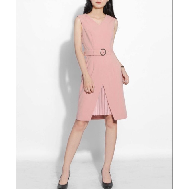 Đầm hồng xếp li