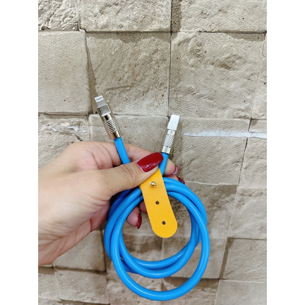 Cáp sạc  vỏ silicon, 2 đầu bằng hợp kim rất bền, dài 1m