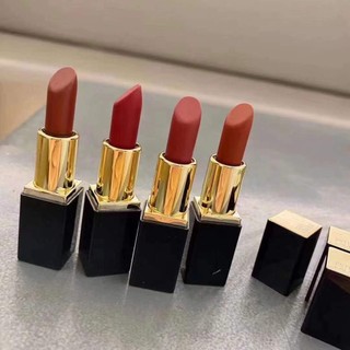 Son lì estee lauder dưỡng ẩm 1.2g mẫu thử