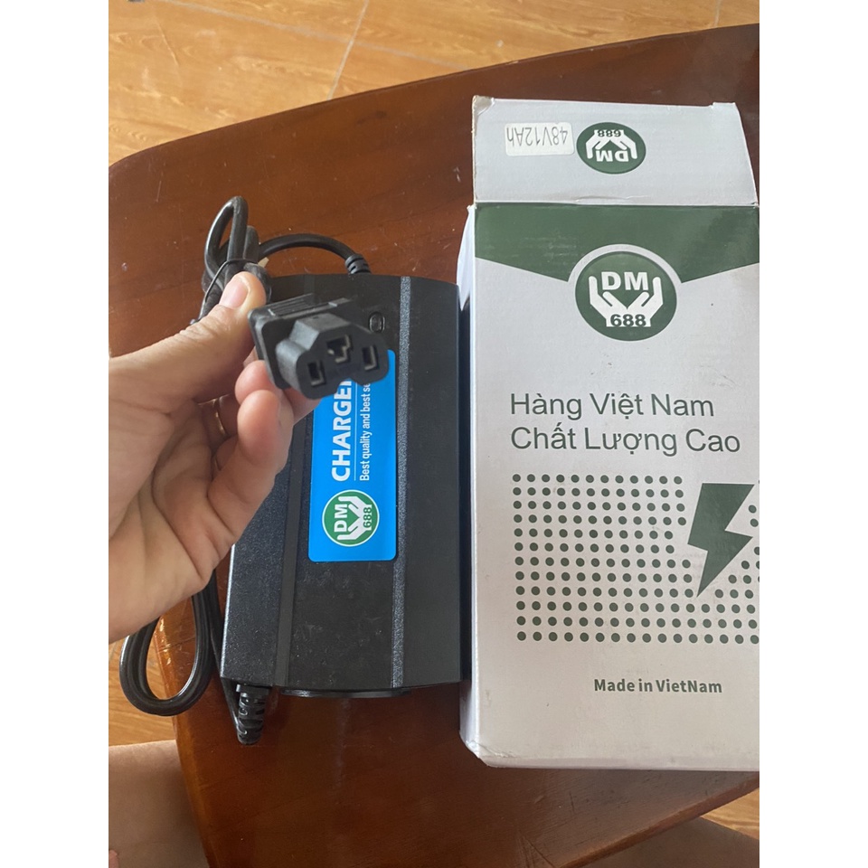 SẠC 48V 12A-14A CHÂN ĐẶC