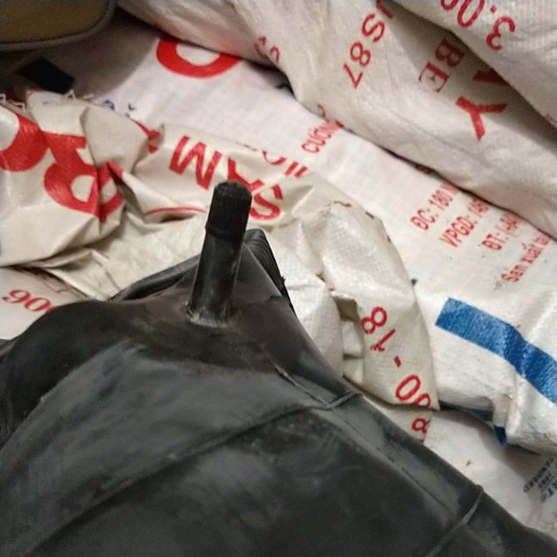 SĂM  ÔTÔ 5.00-12 SAO VÀNG